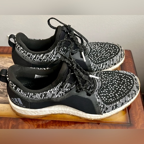 Adidas sneakers Size 9 women - Picture 5 of 5